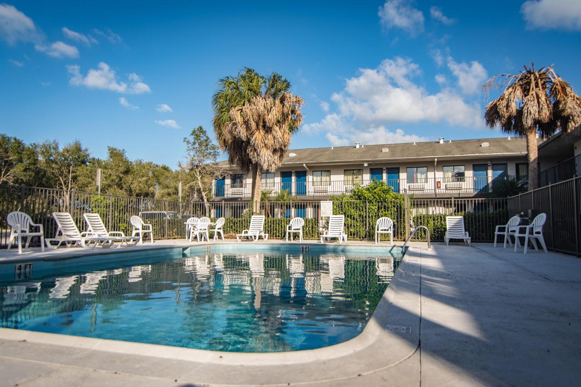Motel 6-Ft. Pierce, Fl Форт Пирс Экстерьер фото