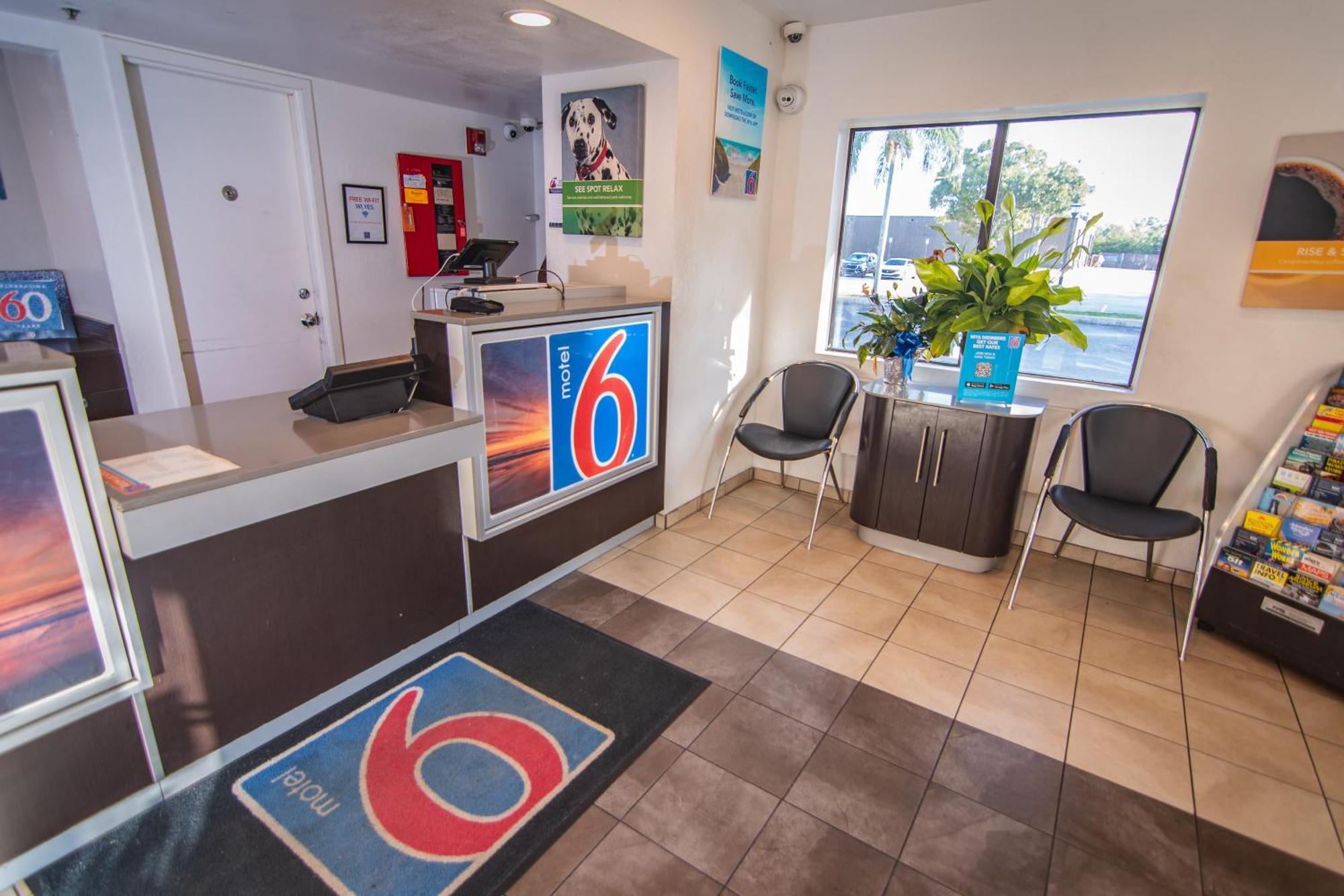Motel 6-Ft. Pierce, Fl Форт Пирс Экстерьер фото
