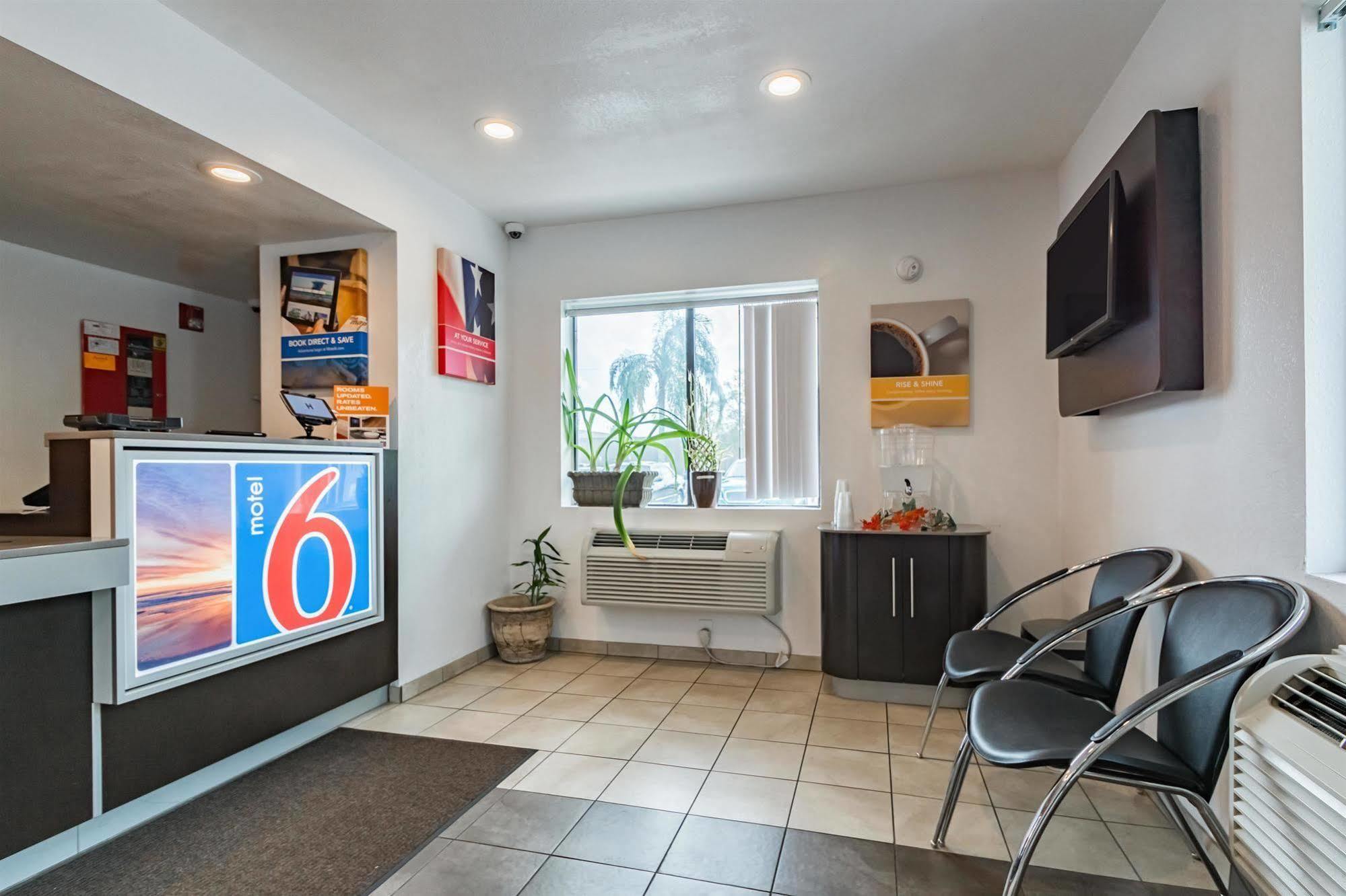 Motel 6-Ft. Pierce, Fl Форт Пирс Экстерьер фото